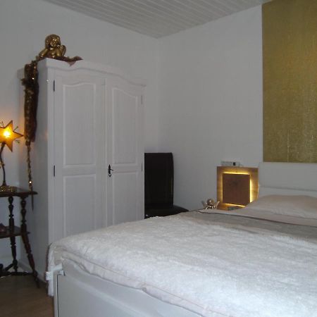 Ferienwohnung Rosentraum Oberotterbach Dış mekan fotoğraf