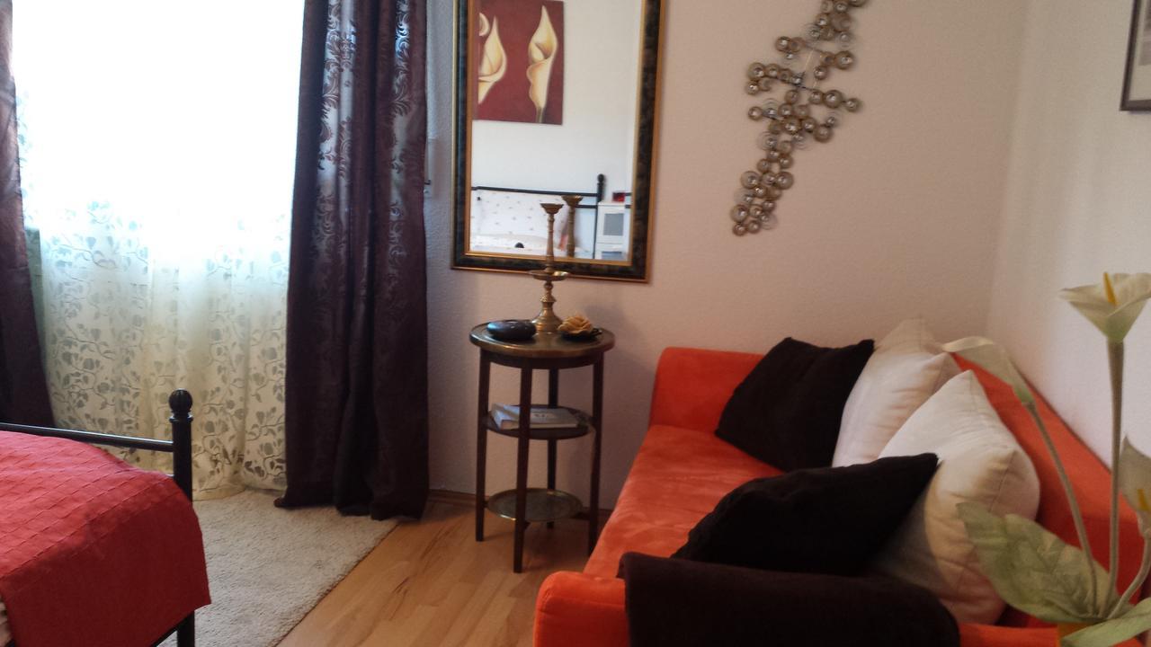 Ferienwohnung Rosentraum Oberotterbach Dış mekan fotoğraf