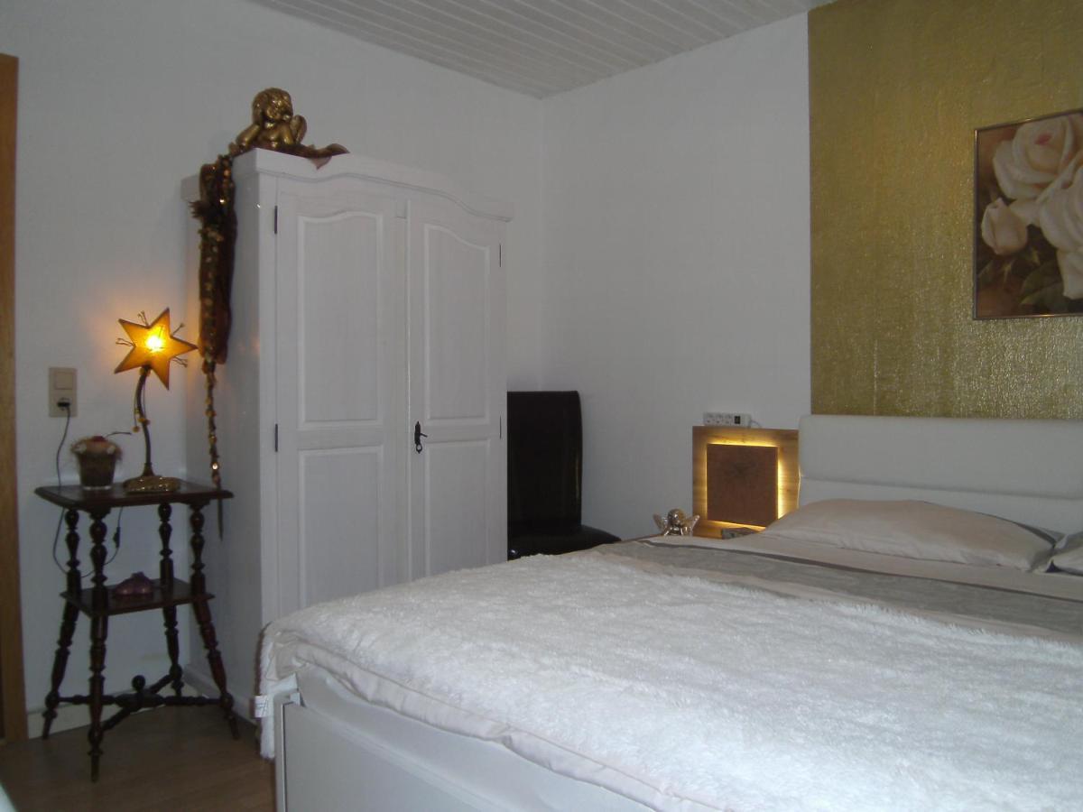 Ferienwohnung Rosentraum Oberotterbach Dış mekan fotoğraf
